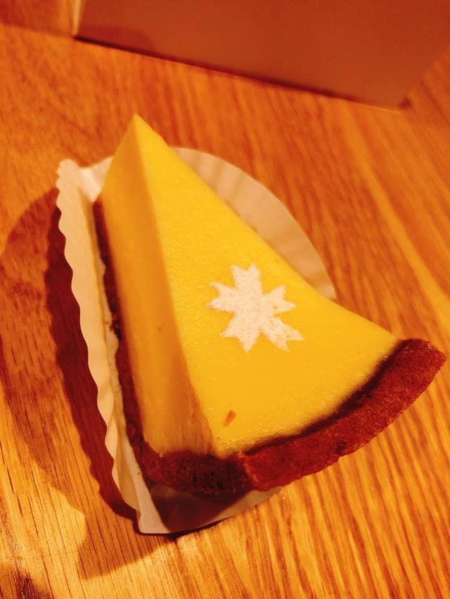 サクラスイーツ＆ポエム マリエとやま店 - サブ画像1