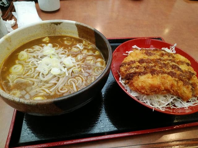 すし・めん処 大京 浜野店 - サブ画像2