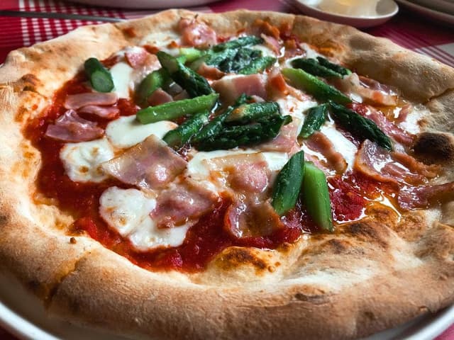 山のはちみつ屋ピザ工房 - サブ画像3