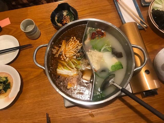 内モンゴル薬膳鍋 楽図苑 - サブ画像2