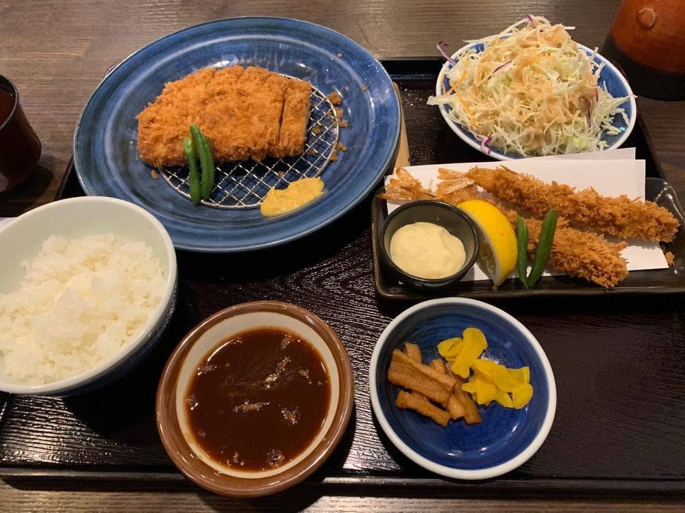 とんかつ開花亭荒田店