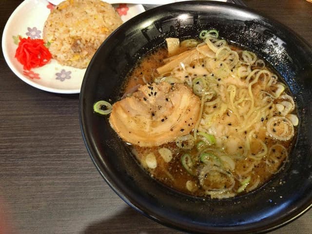 麺屋はやたろう 袋井店 - サブ画像3