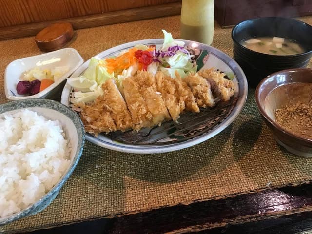 とんかつやなせ - サブ画像1