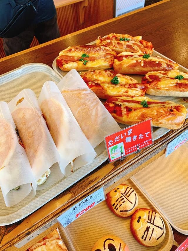 市川パン - サブ画像3