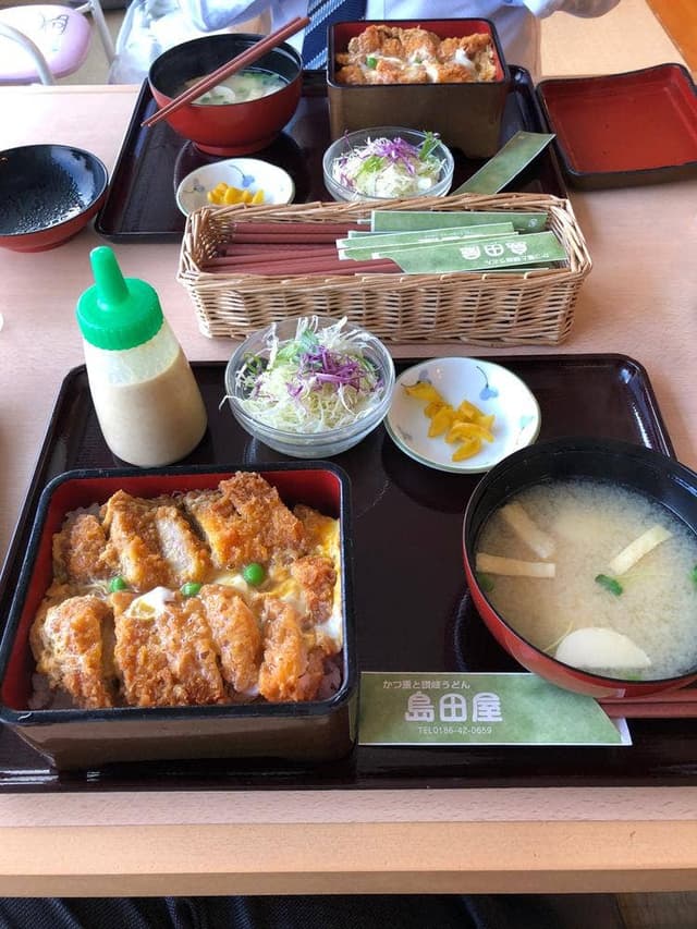 かつ重と讃岐うどん 島田屋 - サブ画像1
