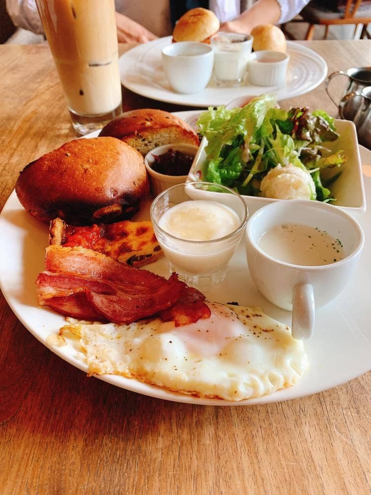 MERCY'S CAFE