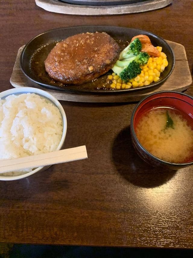 椿食堂 サセボ中央駅前店 - サブ画像1