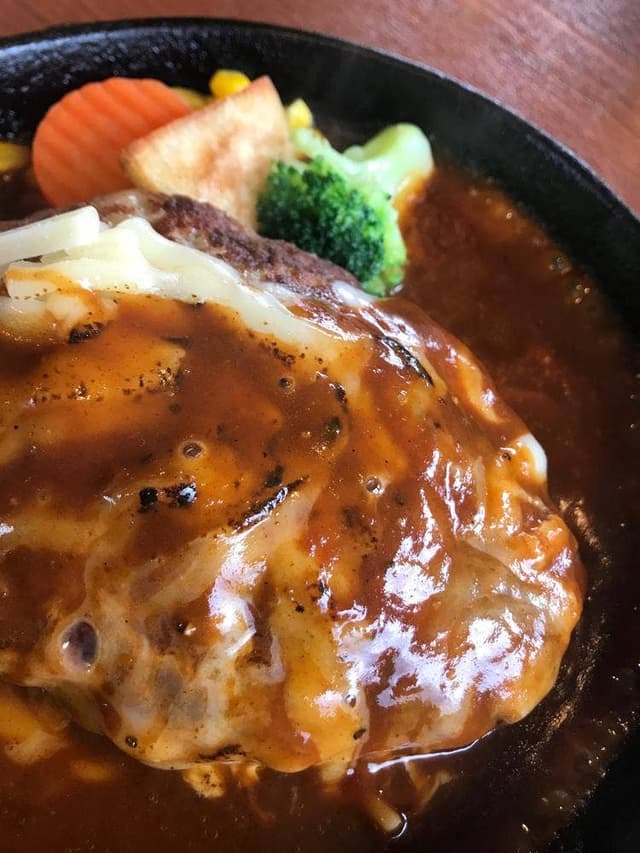 手作りハンバーグ くれよん 北方店 - サブ画像3