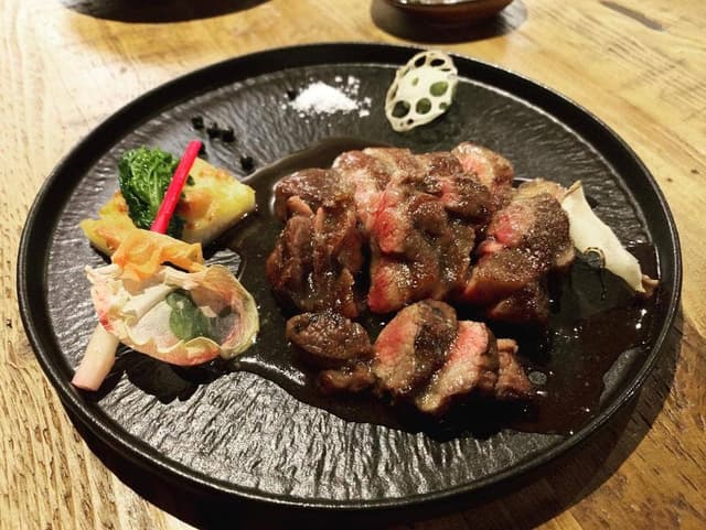 地酒とほろ酔いワイン 肉炉端 かがり炎 - サブ画像1