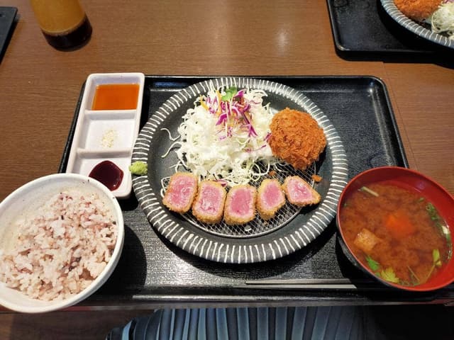 牛かつ とんかつ じょじょ吉 - サブ画像1