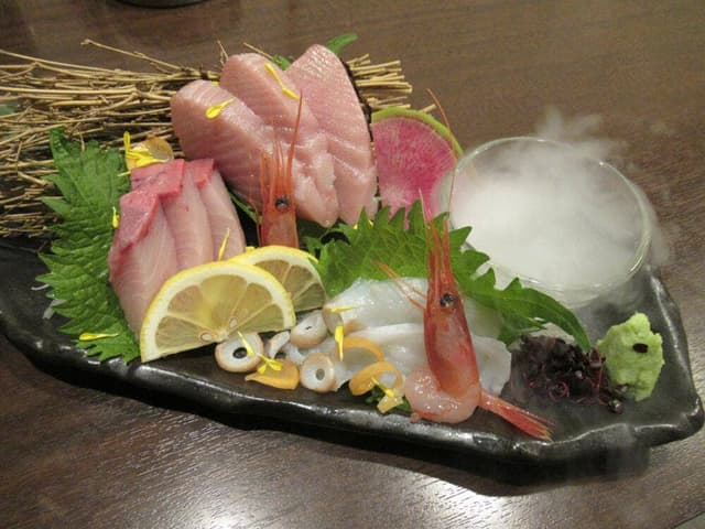 うまい魚と炭火焼 泰三屋 - サブ画像3