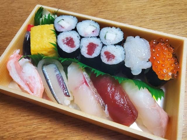 すし処 鳴海 - サブ画像1