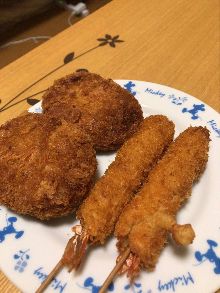 串たつ 川原通店