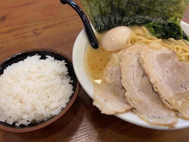 横浜家系ラーメン 孝太郎 茅ヶ崎店 - サブ画像2