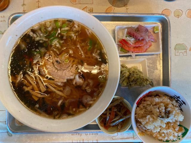 山一食堂 - サブ画像1