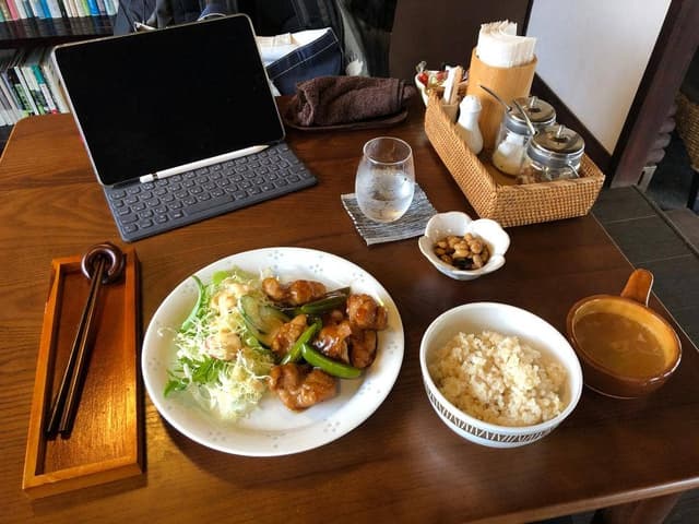 ヒーリングカフェしぐさ - サブ画像1