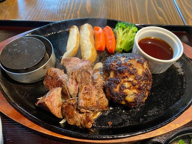 ハンバーグ専門 つばきグリル - サブ画像1