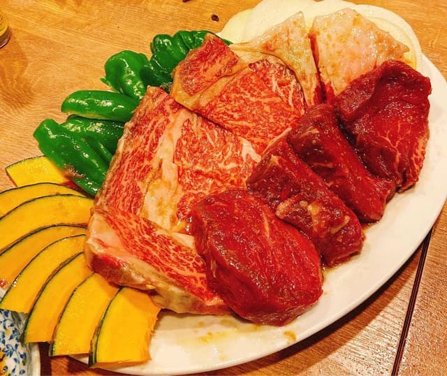 焼肉天国 やーるじゃんバル - サブ画像1