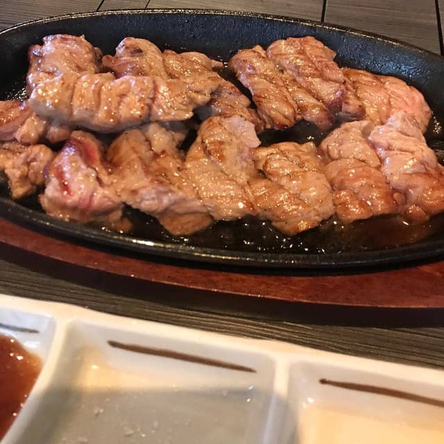 焼肉・ステーキダイニング い志だ屋 - サブ画像1