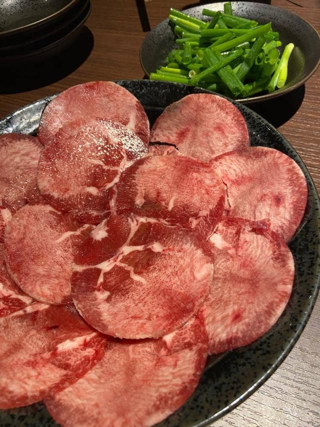 焼肉工房 やきや 名駅店 - サブ画像1