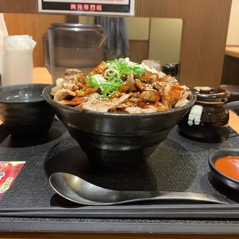 肉丼専門店 道頓堀肉劇場