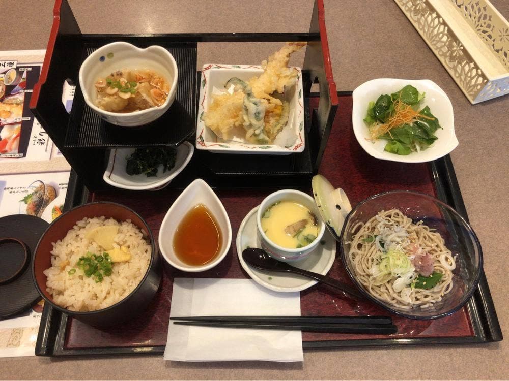 こだわり和食と甘味処 かんながら イオンモール石巻店