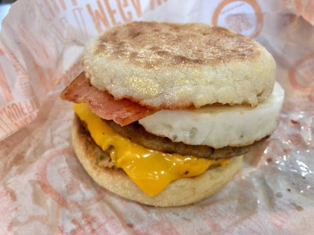 マクドナルド 箱崎T-CAT店 - サブ画像1