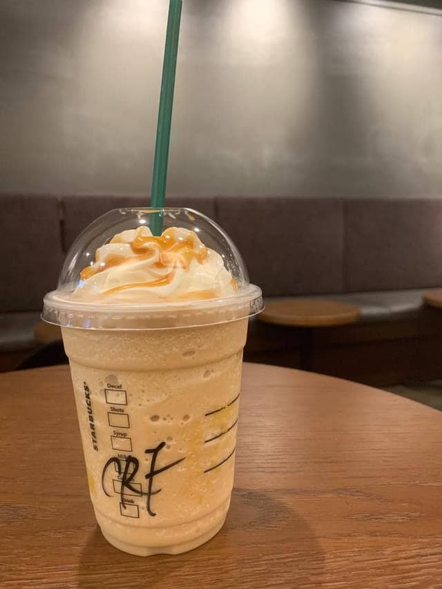 スターバックス コーヒー アクセス表参道店 - サブ画像1
