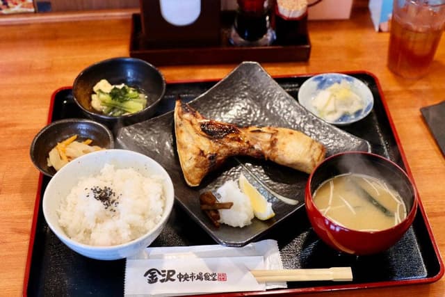 金沢中央市場食堂 - サブ画像3