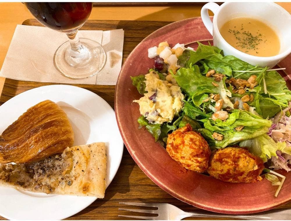CAFE & BAR PUBLIC CULTURE