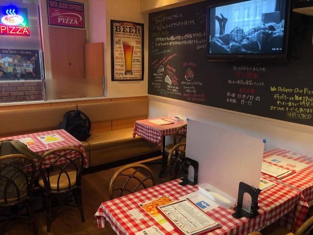 ROCCO'S NEW YORK STYLE PIZZA - サブ画像3
