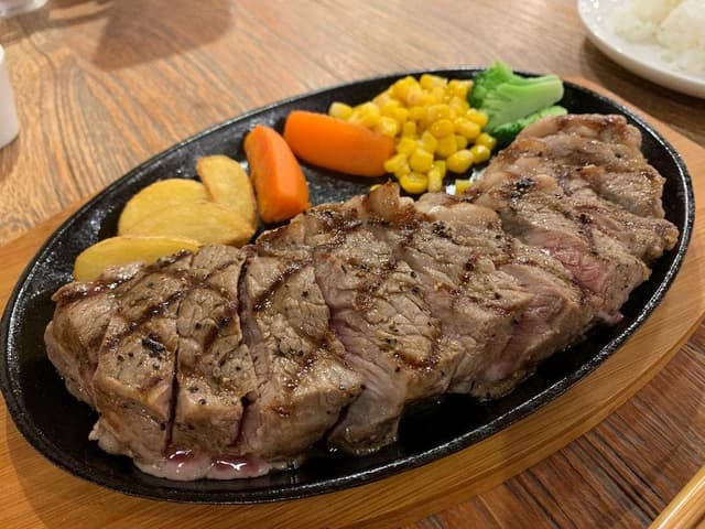 ステーキ&ハンバーグ MOKU - サブ画像1