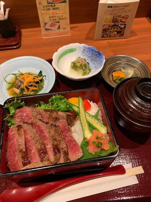 米沢牛ステーキレストラン 牛毘亭 道の駅米沢 - サブ画像1