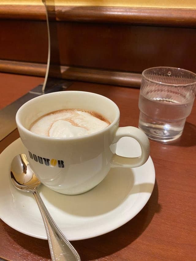 ドトールコーヒーショップ 新宿南口店 - サブ画像1