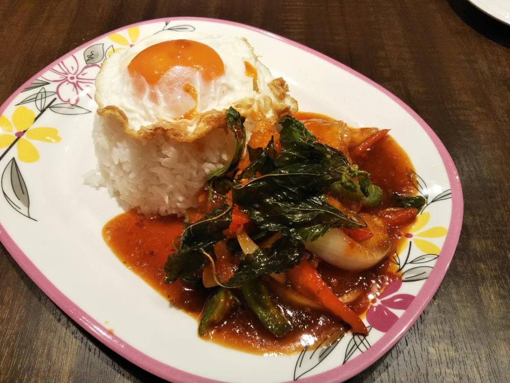 タイ東北酒場 Somtum Roang Pleang
