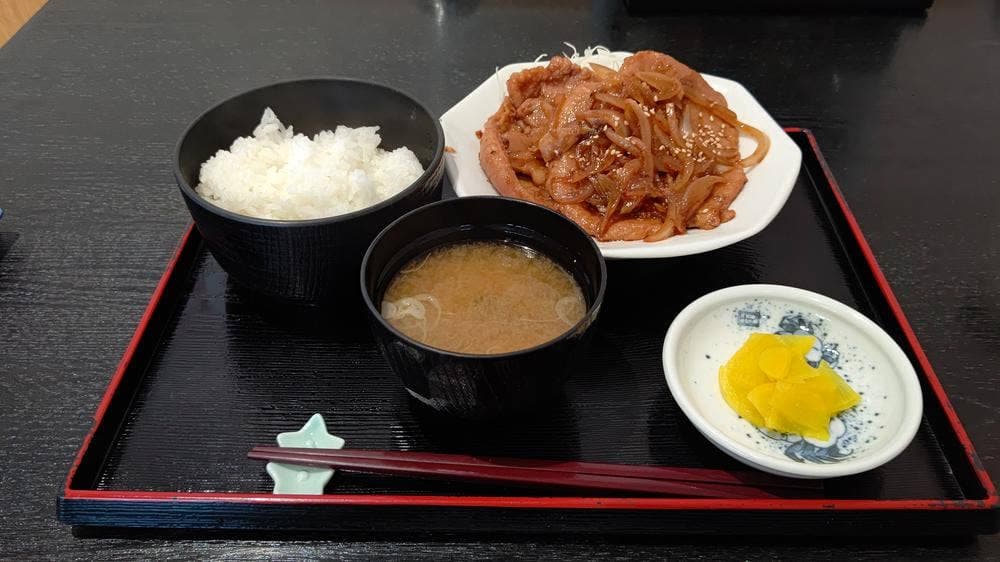 食堂 湯楽亭