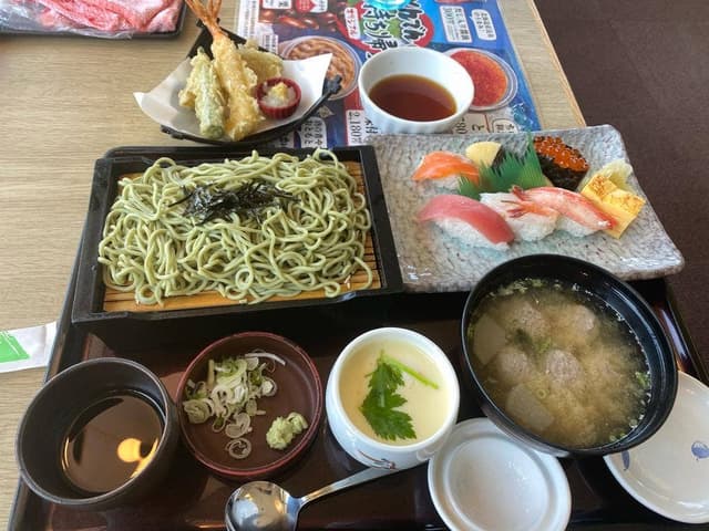 とんでん 原山店 - サブ画像1