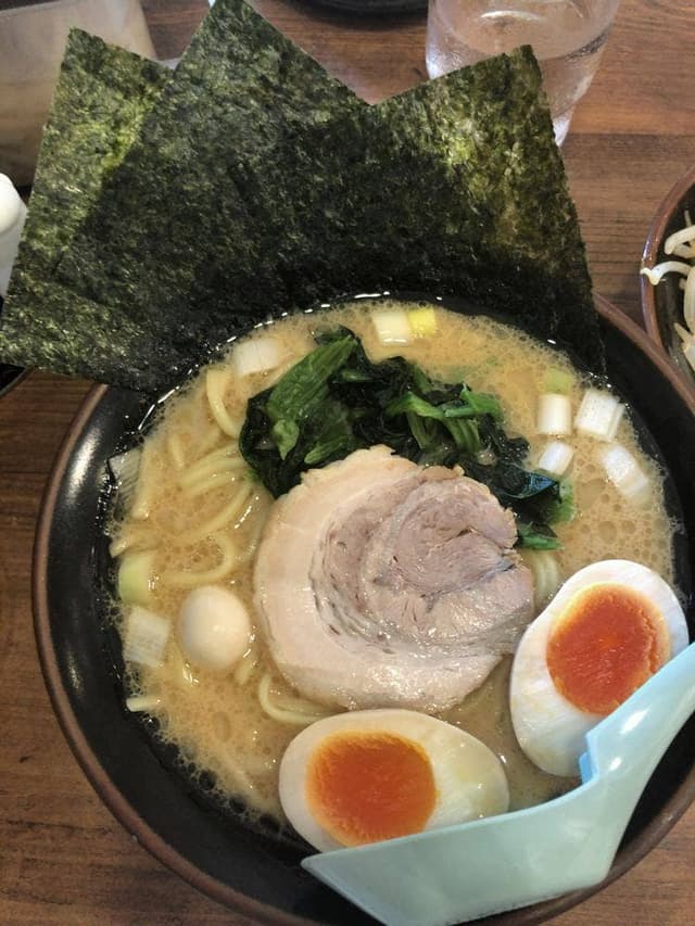 横浜家系ラーメン 極味家 六角橋店 - サブ画像2