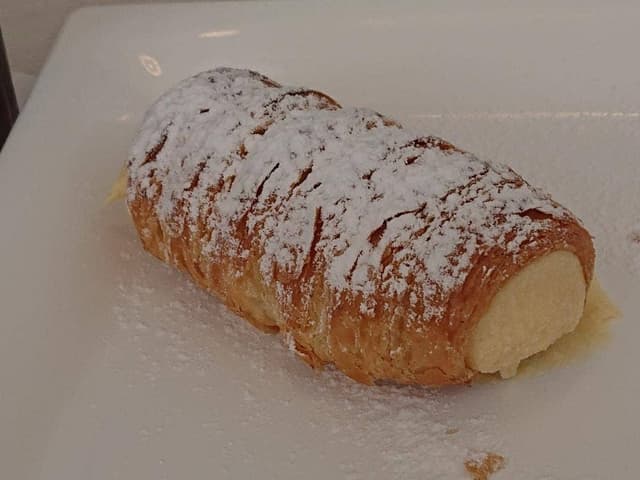 アンプレシオン 豊川マチニワ店 - サブ画像1