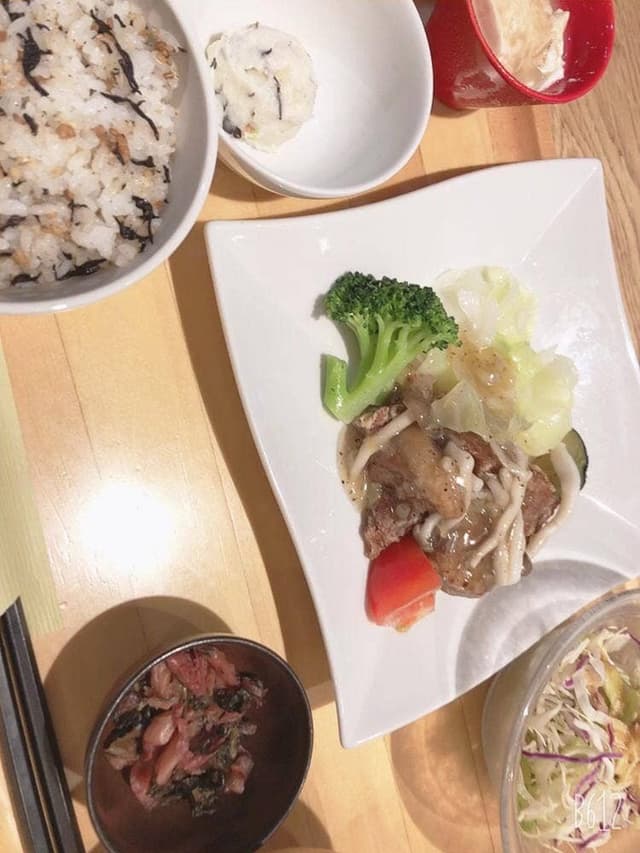 おぼんdeごはん ららぽーと湘南平塚店 - サブ画像1