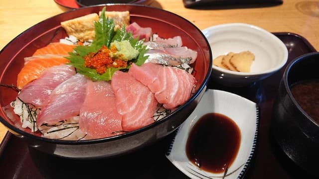 串と水炊 旬や - サブ画像3