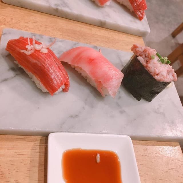静岡肉寿司 呉服町店 - サブ画像1