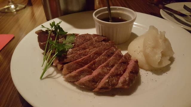 Bar and Restaurant BEE8 - サブ画像3