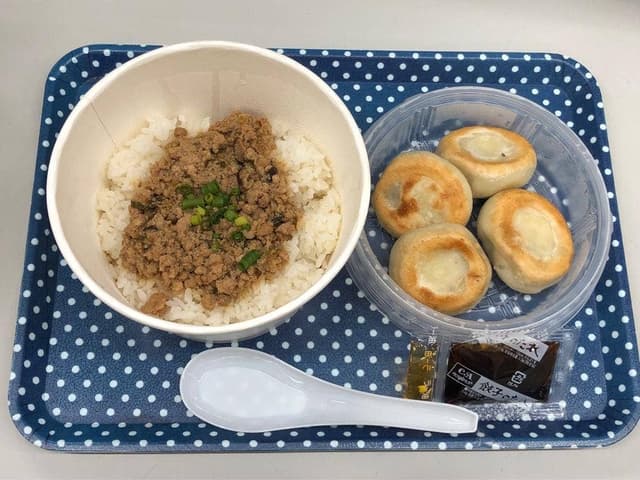 肉汁爆発 曾さんの餃子 新宿西口店 - サブ画像1