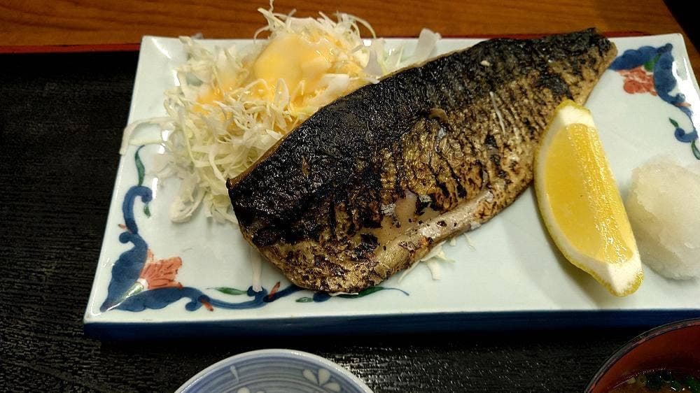 博多魚がし 西側食堂街店