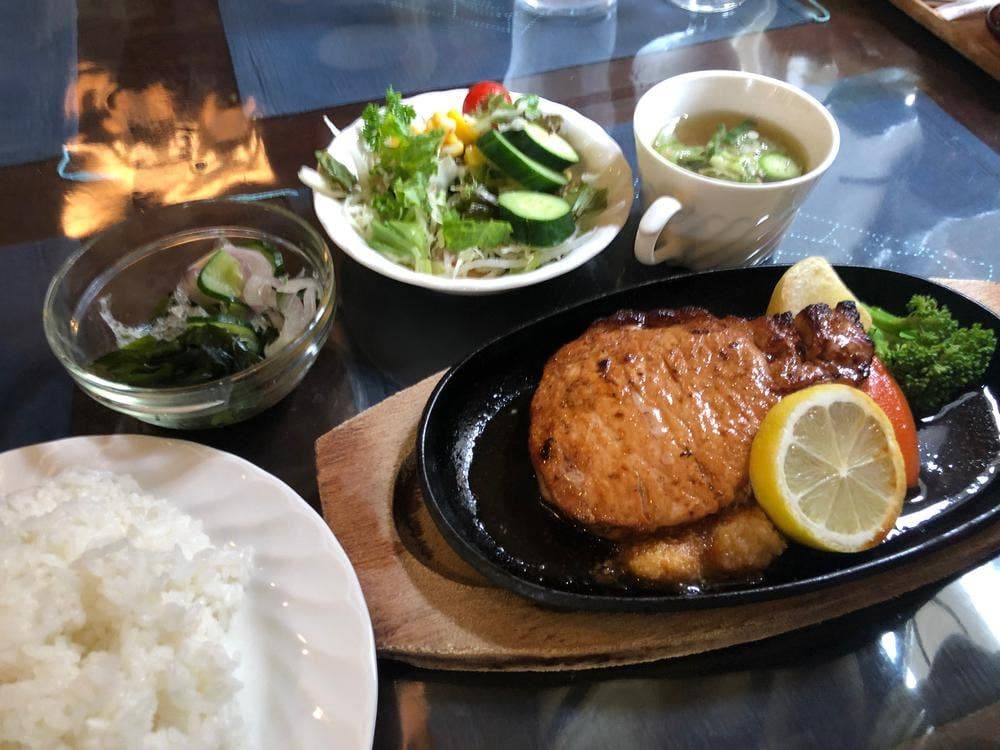 加牟那