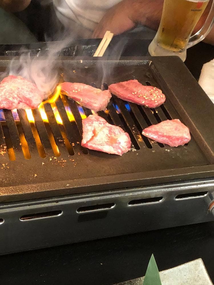 焼肉酒場 にく奉行