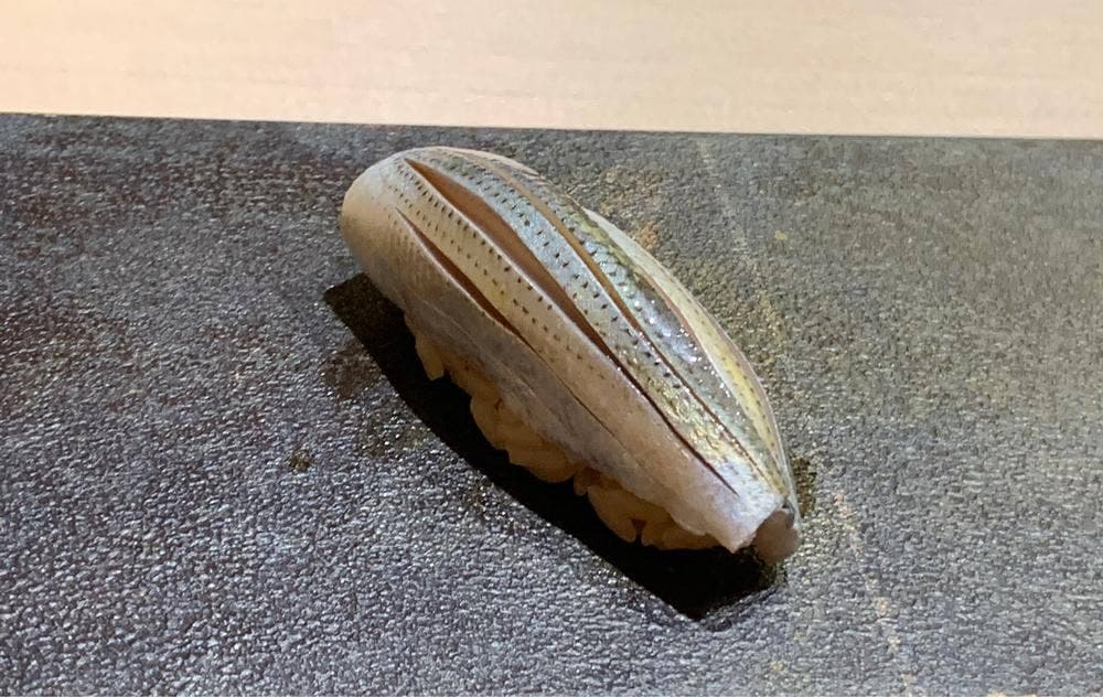 薄野鮨金