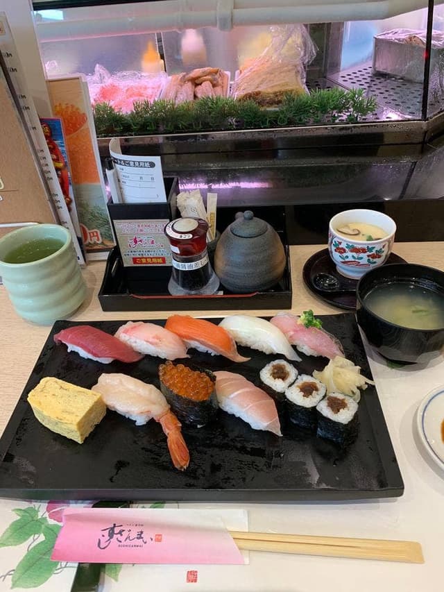 すしざんまい 中野店 - サブ画像3