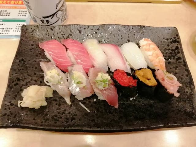 江戸前回転寿司 ぎょしん 都立大学店 - サブ画像3